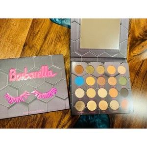 Bee Beauty London Barbella Eyeshadow Palette